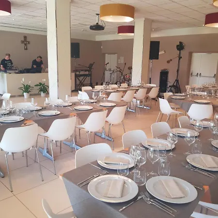 Eliopoli & Restaurant Albergue