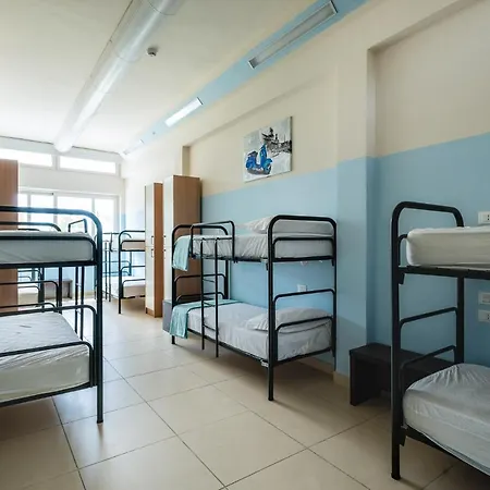 Hostel Eliopoli & Restaurant Tirrenia