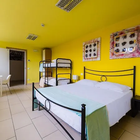 Hostel Eliopoli & Restaurant *