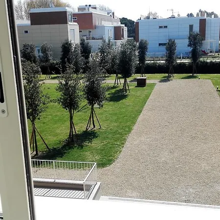 Eliopoli & Restaurant *